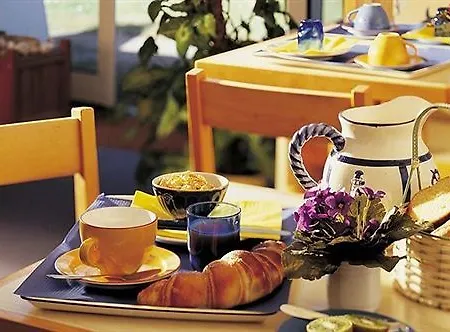 Premiere Classe Reims Ouest-tinqueux Hotel 2*